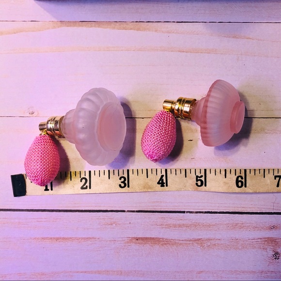 Vintage Pink Perfume Bottles with Atomizer Puffer - Picture 2 of 6